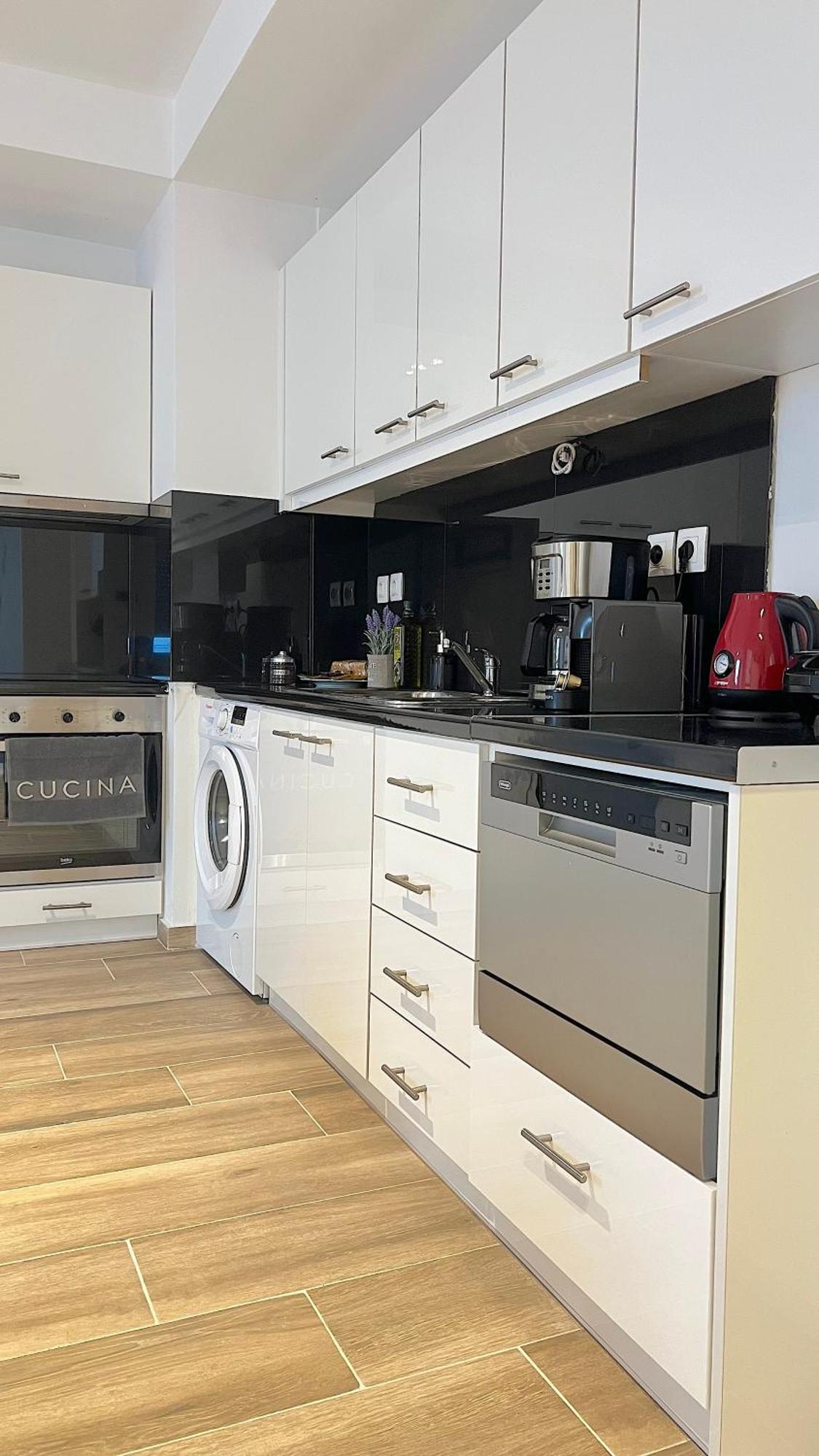 Pentelis Cozy Apt In Paleo Faliro Athen Eksteriør bilde